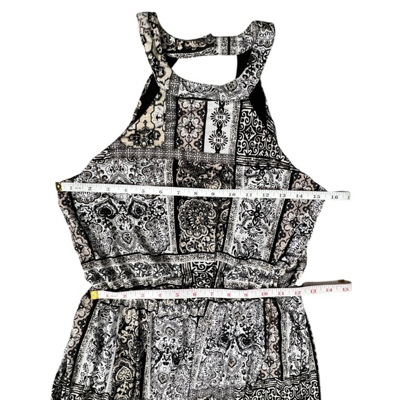 Three Pink Hearts Black and White Halter Maxi Sundress - Picture 12 of 16